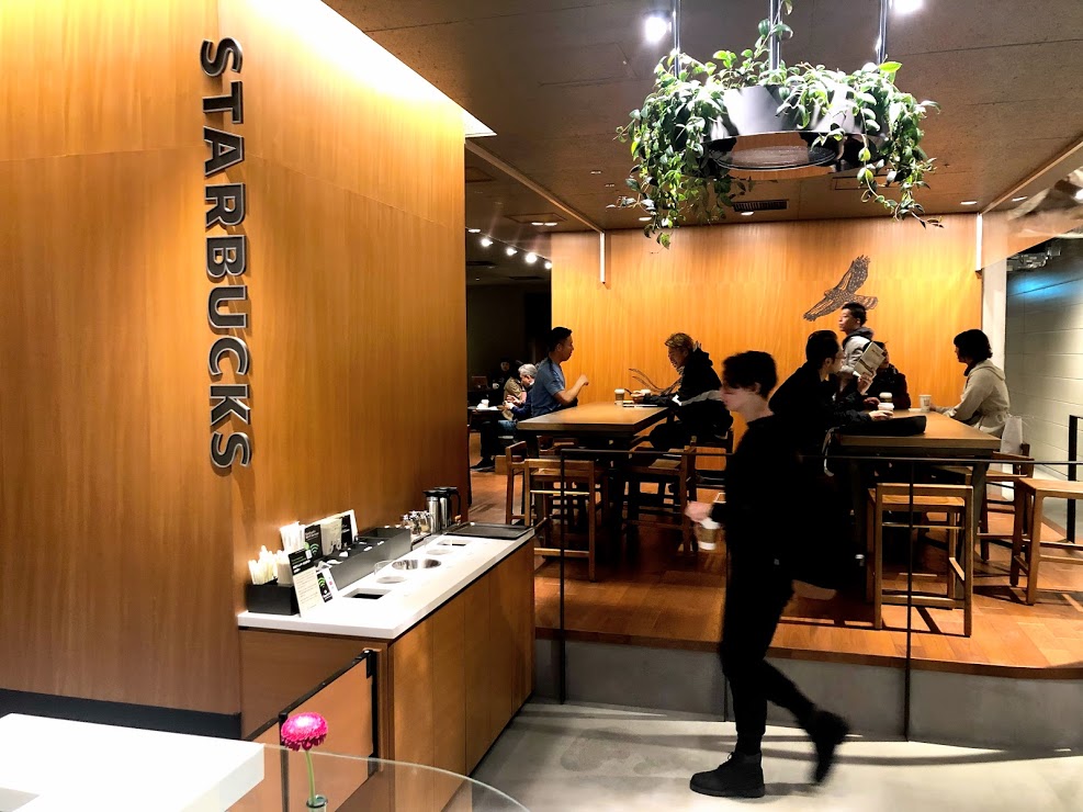 「スターバックス」×「パーカーズ」でつくる新たなコンセプト
