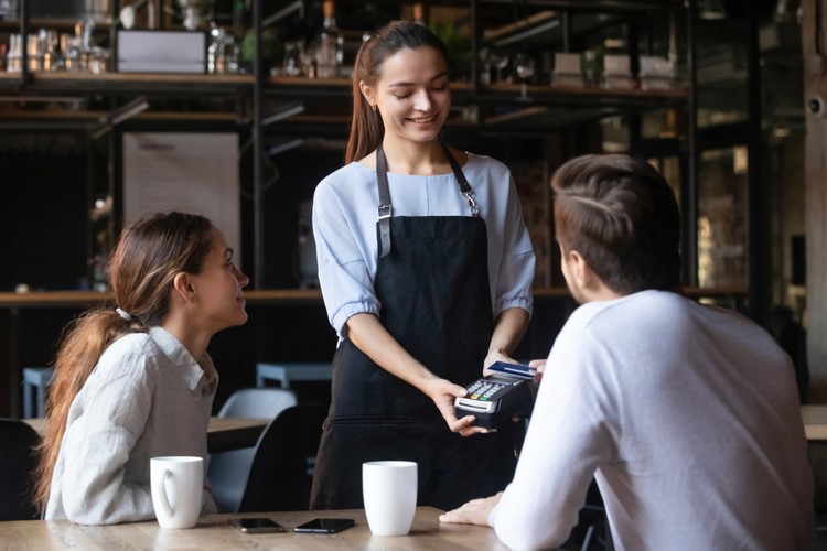 カフェバイトが人気の理由は？店選びのポイントもご紹介！