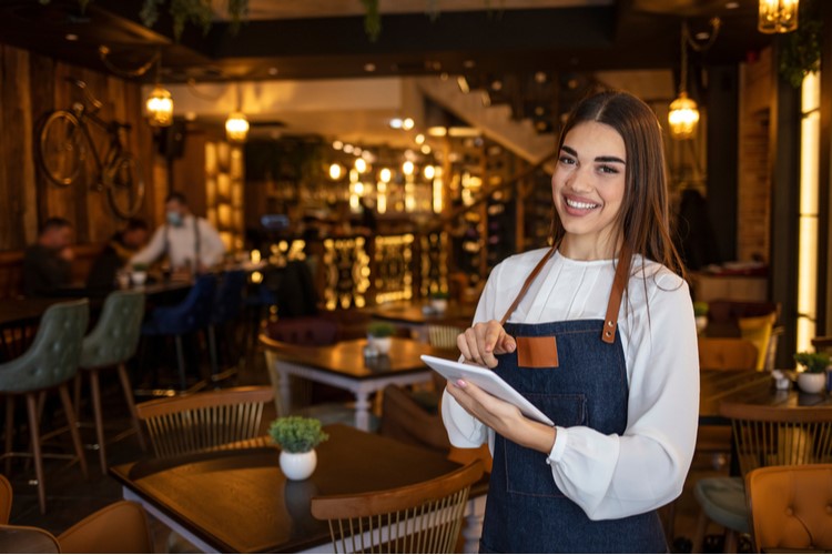 カフェのバイトは女性が多い？女性に人気の理由は？